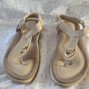 Women’s Beige T-strap Comfort Sandals